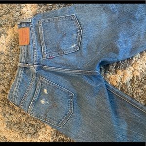 Levi’s Wedgie jeans